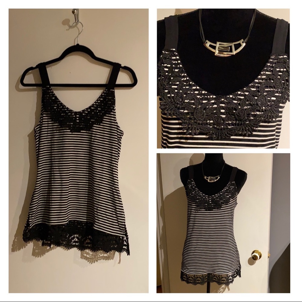 😊  2/$30.  San Francisco Black & White Striped Lace Top